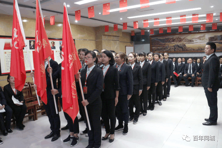百年封面人物 | 張文亞：吃得苦中苦 方為人上人