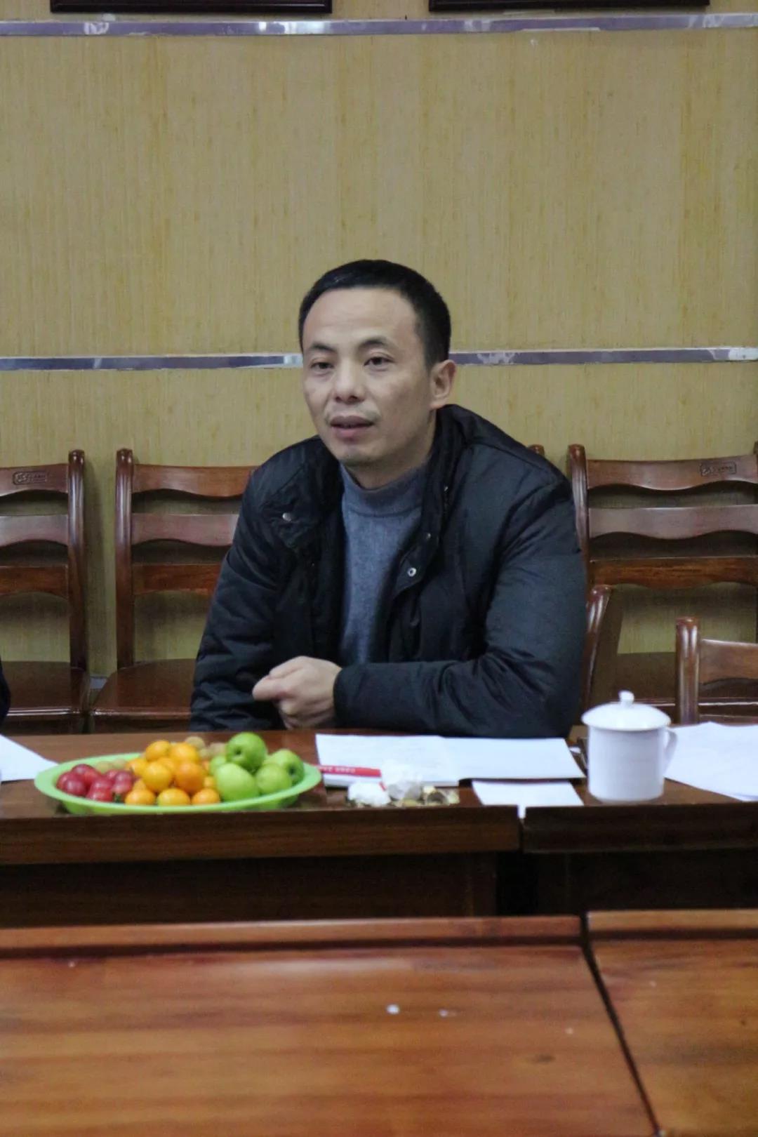 熱烈歡迎太白街道辦事處譚方培書記一行蒞臨百年集團(tuán)指導(dǎo)工作！