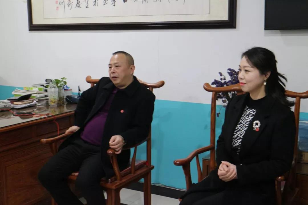 熱烈歡迎市教委交叉檢查組及區(qū)教委領(lǐng)導(dǎo)蒞臨百年教育指導(dǎo)工作！